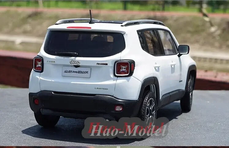 Nuevo 1:18 para GAGC Fiat Jeep Renegade aleación Diecast Metal modelo de coche niños regalos de cumpleaños Hobby exhibición colección adornos blanco