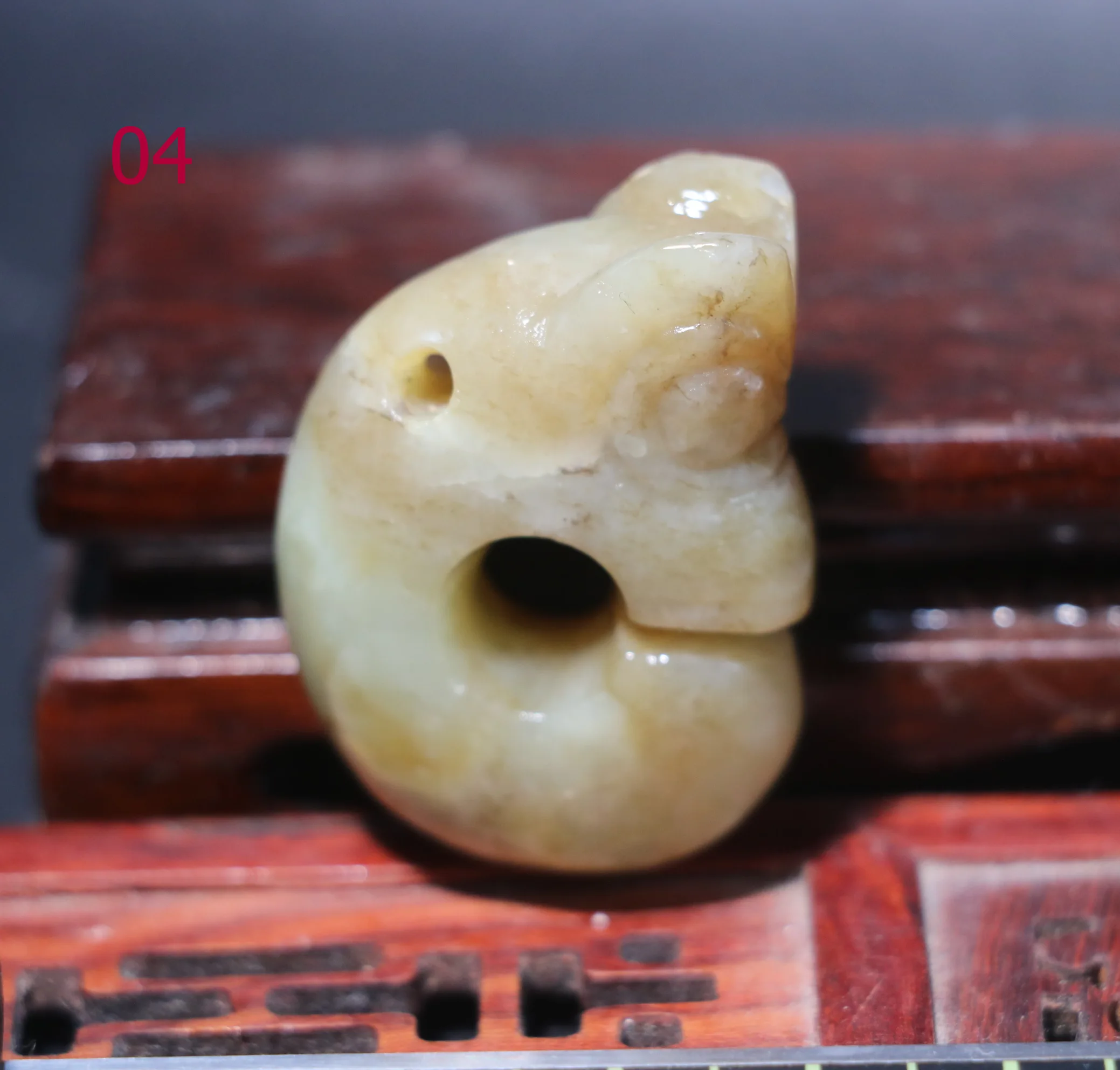 

Hongshan Culture Style Old Hetian Jade Boar Pig Dragon Carving Small Pendant LZK