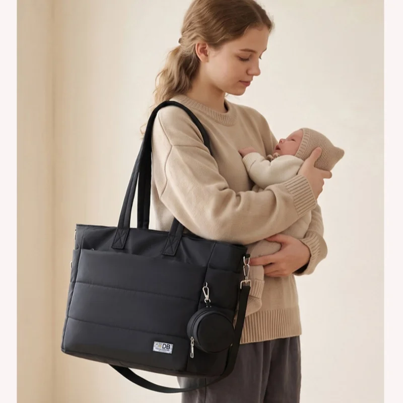 Single-shoulder / hand-held baby bag - stylish multi-functional travel bag - large capacity luggage bag - baby items storage bag