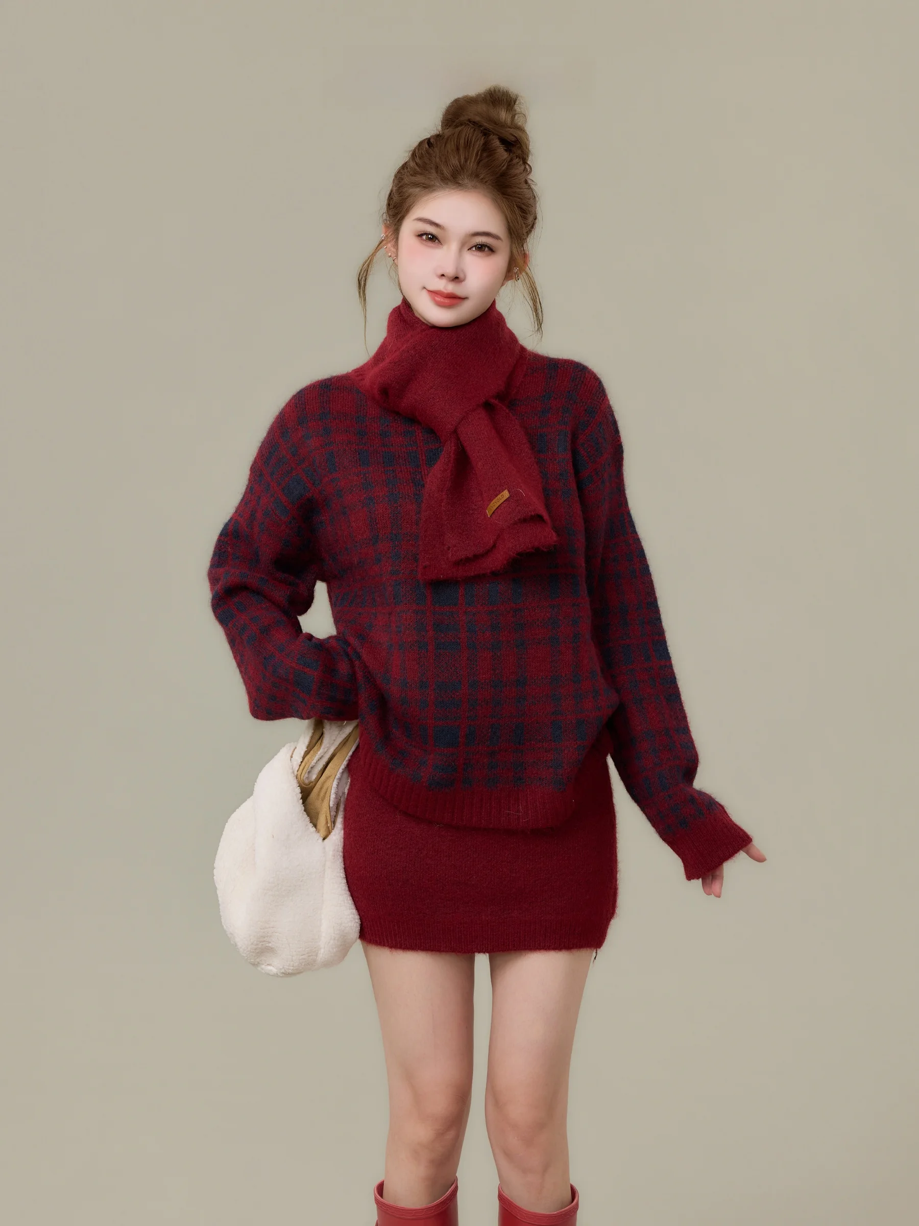 

Новогодний красный вязаный свободный свитер и юбка для женщин, зимний модный футболка, корейский костюм с высокой талией