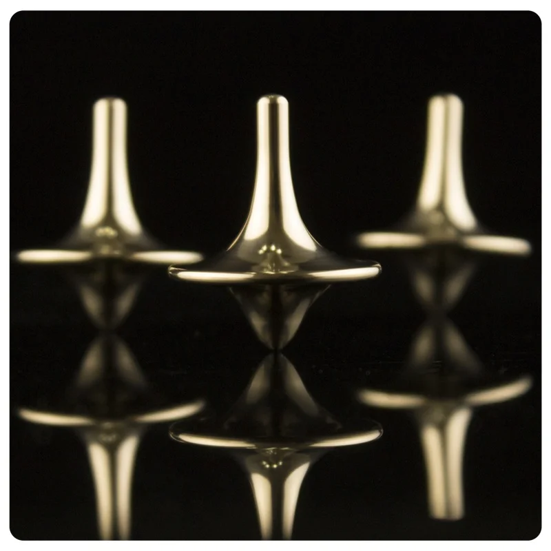 

Inlaid Silicon Nitride Gyroscope Copper Metal Precision Manual Torsion Gyroscope Pressure Reducing Classic Small Gyroscope