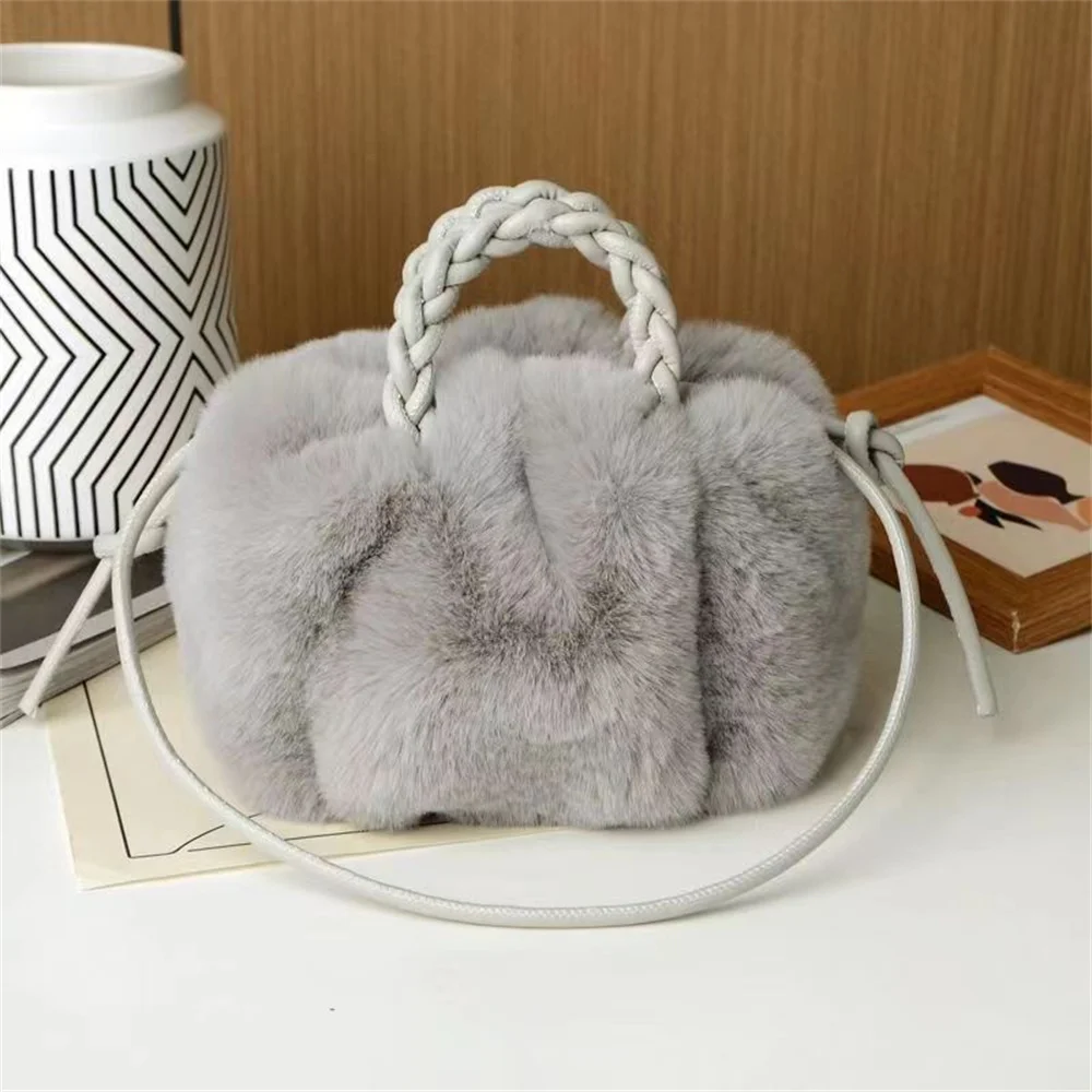 Practical Large-capacity Bucket Bag Handbag Fashionable Imitation Rabbit Fur Plush Bag Tote Bag 2024 Winter New Designer Bag