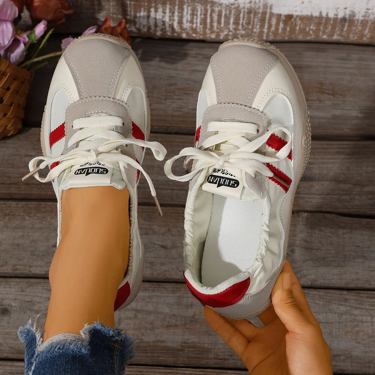 

2023 летняя женская обувь, новые модные Нескользящие кроссовки на шнуровке с низким берцем, трендовая повседневная удобная дизайнерская обувь Zapatos De Mujer