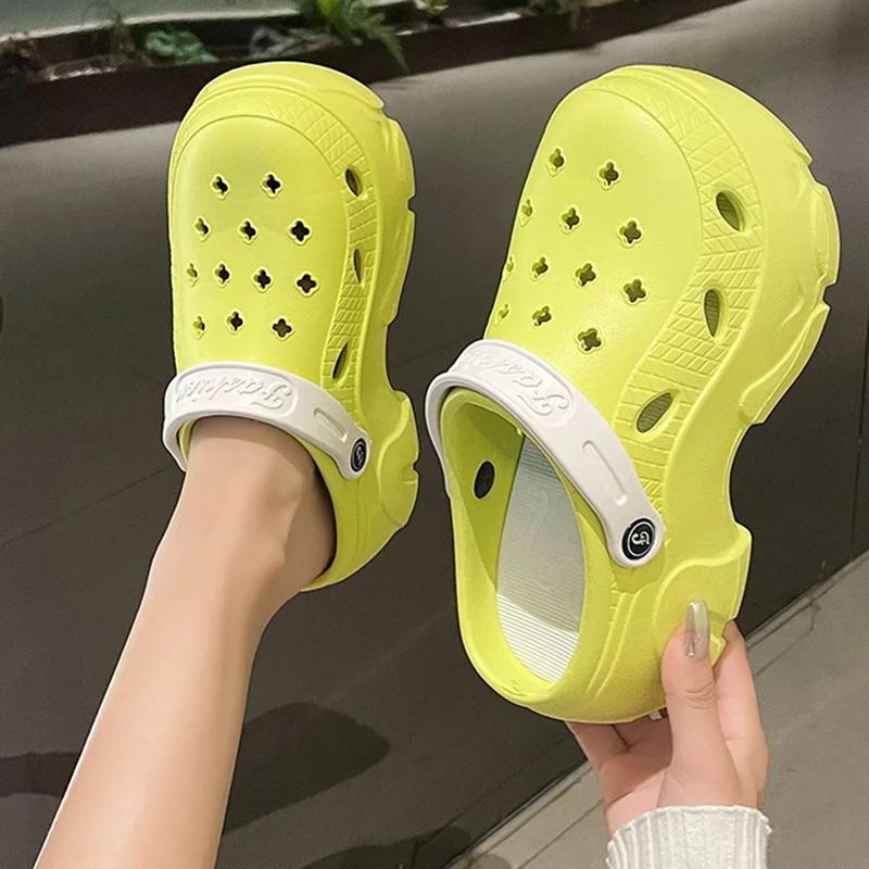 Neue Sommer-Oberbekleidung für Damen, rutschfeste Strand-Zehensandalen