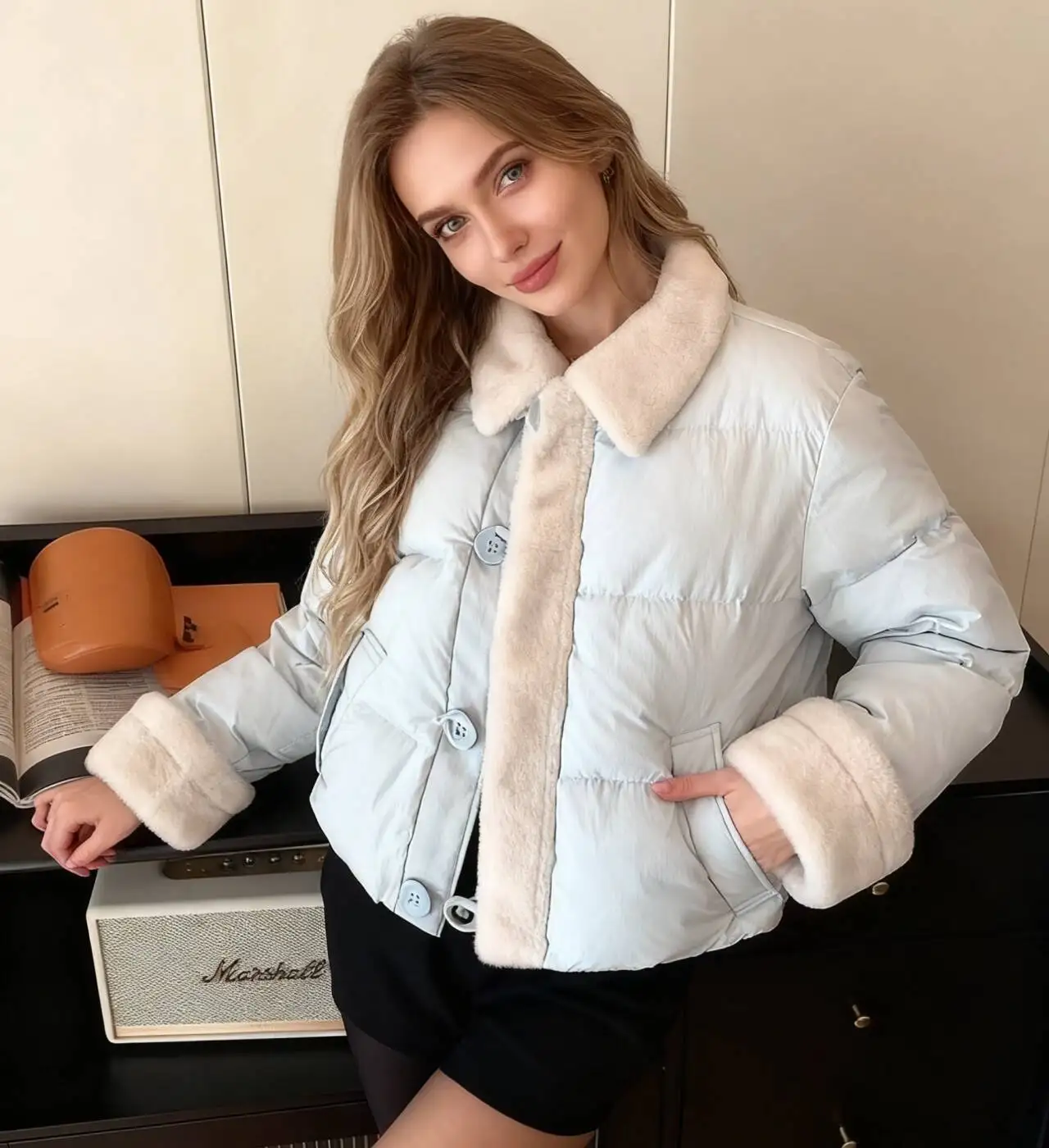 

Парки женские уличные осенние регулируемые с цветными блоками диагональ Cleanfit трапециевидные с клапаном сращенные эластичные широкие контрастные блокировки