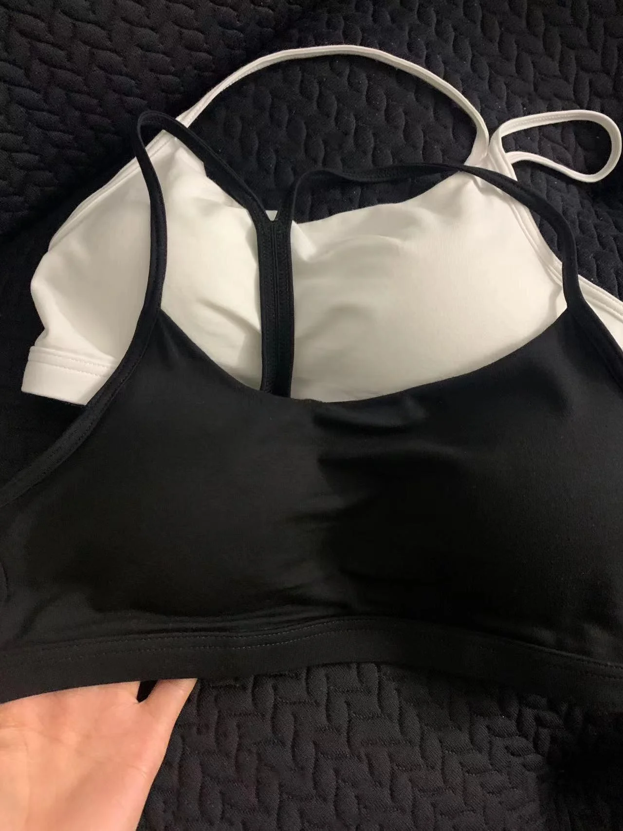 

YOLOOP Корейская облегающая футболка с V-образным вырезом, однотонная, сексуальная, прозрачная, ультралегкая, для повседневной носки, модная, весенняя