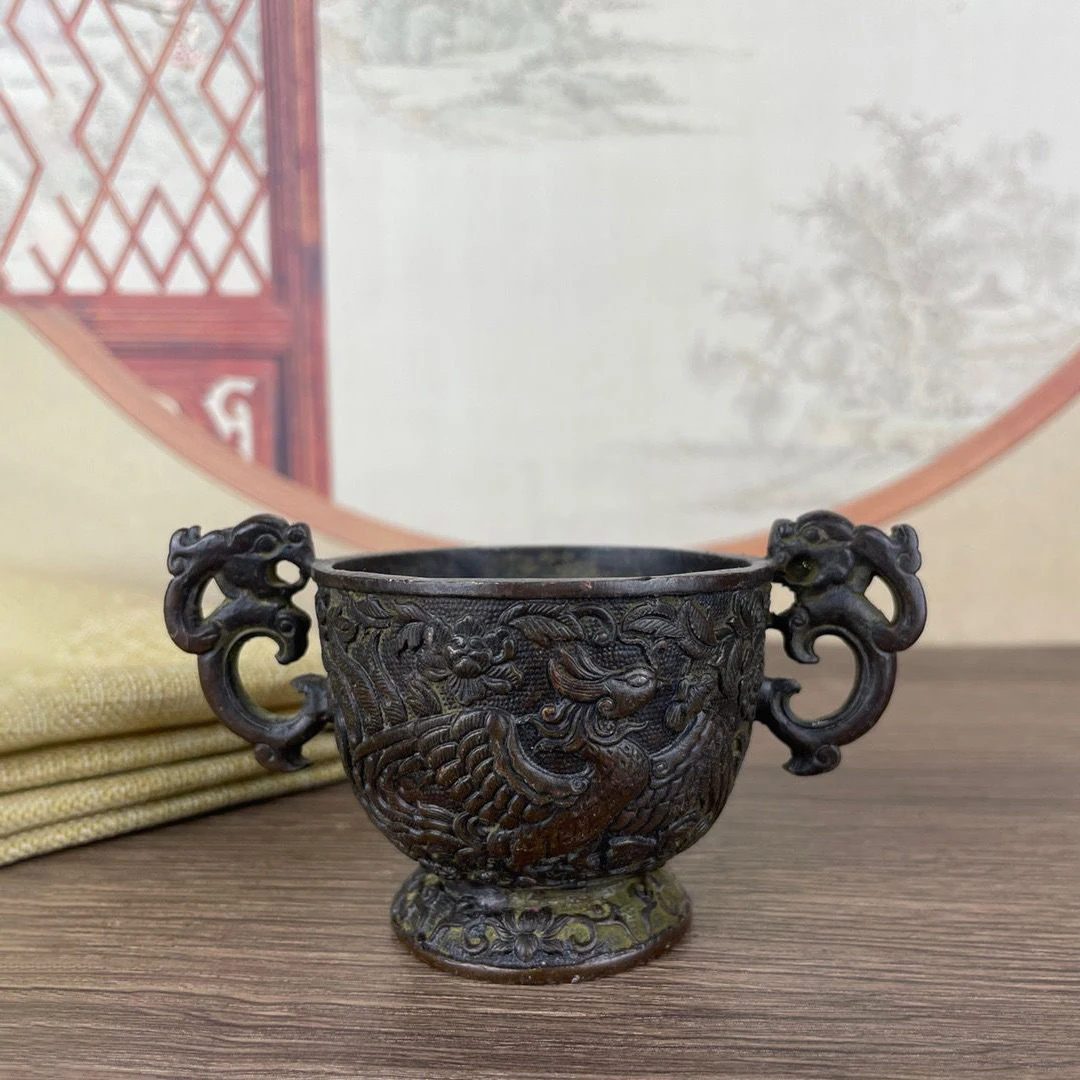 Qing Dynasty Qianlong Ancient Bronze Carved Phoenix Flying Birds Paying Homage to the Phoenix Wine Glass Decorative Ornaments