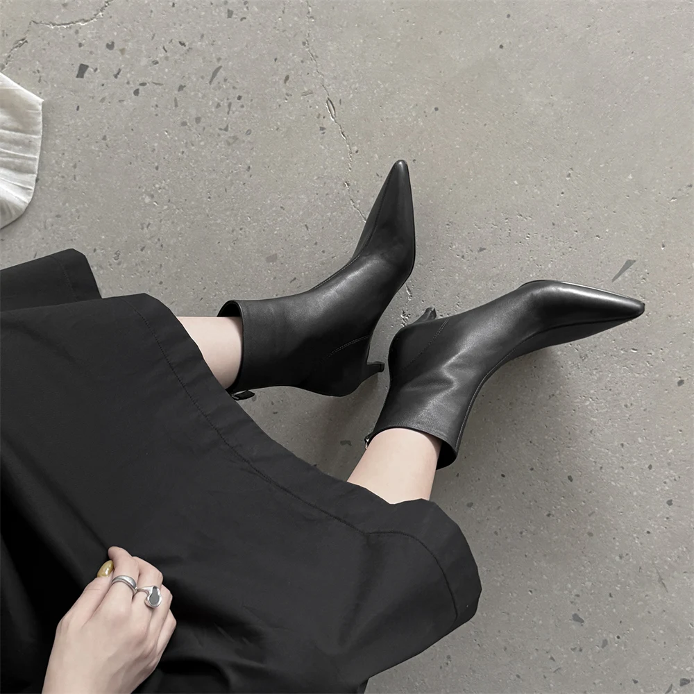 Women's Pointed Toe Ankle Boots - High Heel Zip-Up Pumps