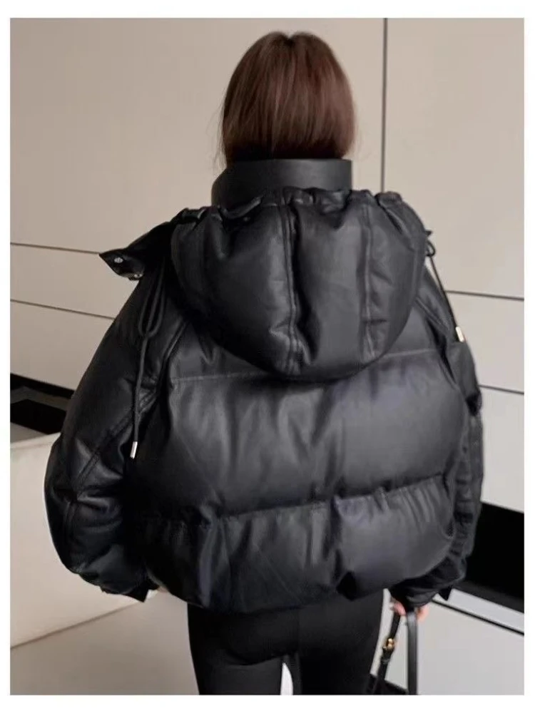 2025 Chaqueta de algodón de piel sintética para mujer, abrigo Parka de invierno versátil con capucha para mujer, ropa de abrigo acolchada de algodón para estudiantes a la moda para mujer
