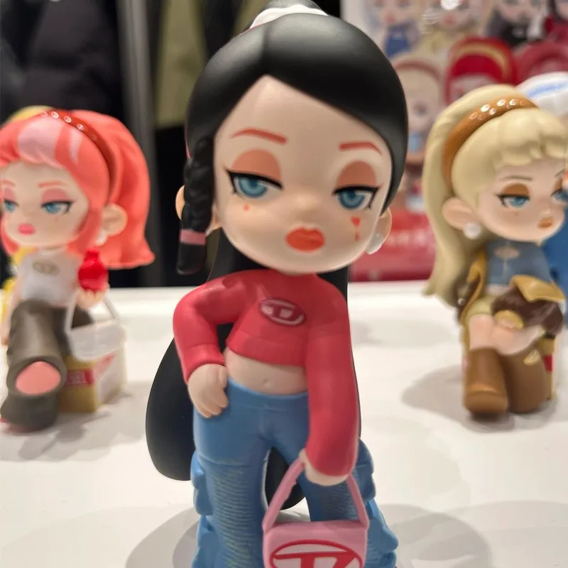 アニメのフィギュアのおもちゃコレクション,ブラインドボックス,当てたバッグ,人形,机の装飾品,ギフト,デート,秋と冬の制限