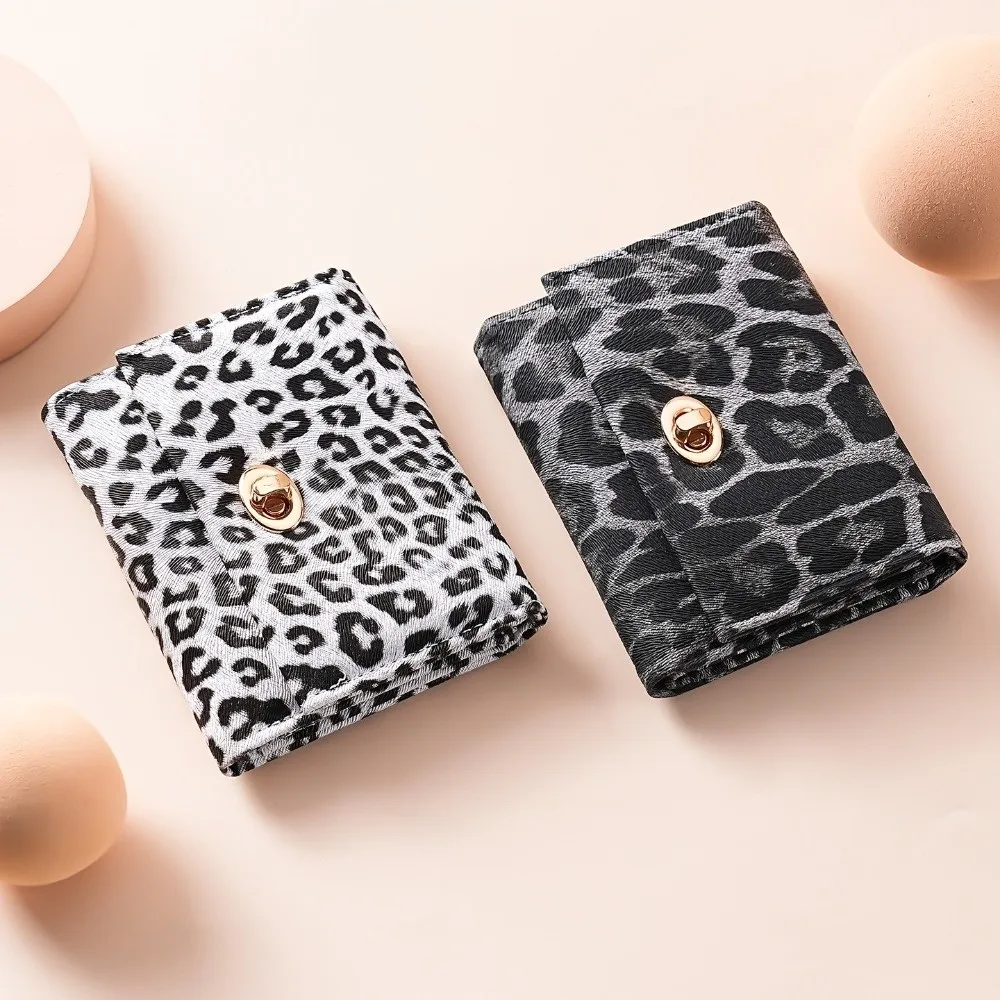 Leopard Print Trifold Wallet Large Capacity Multi-Card Slots Clutch Purse Functional Design Portable Size Card Holder Wallet