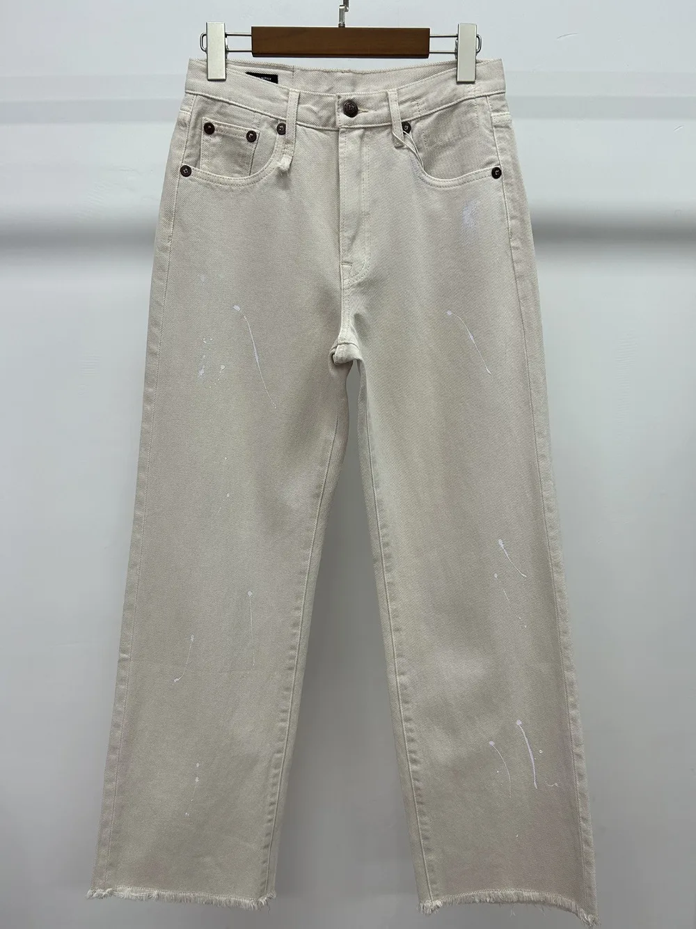 Early Autumn New High-waisted Off-white Graffiti Raw Edge Straight Denim Trousers for Women
