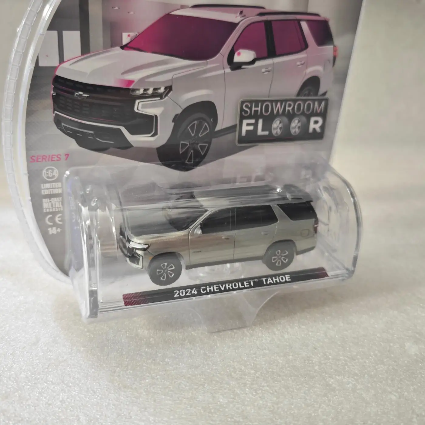 

Greenlight 1:64-2024 Chevrolet Tahoe лак игрушечная модель автомобиля моделирование звук свет коллекция детский подарок