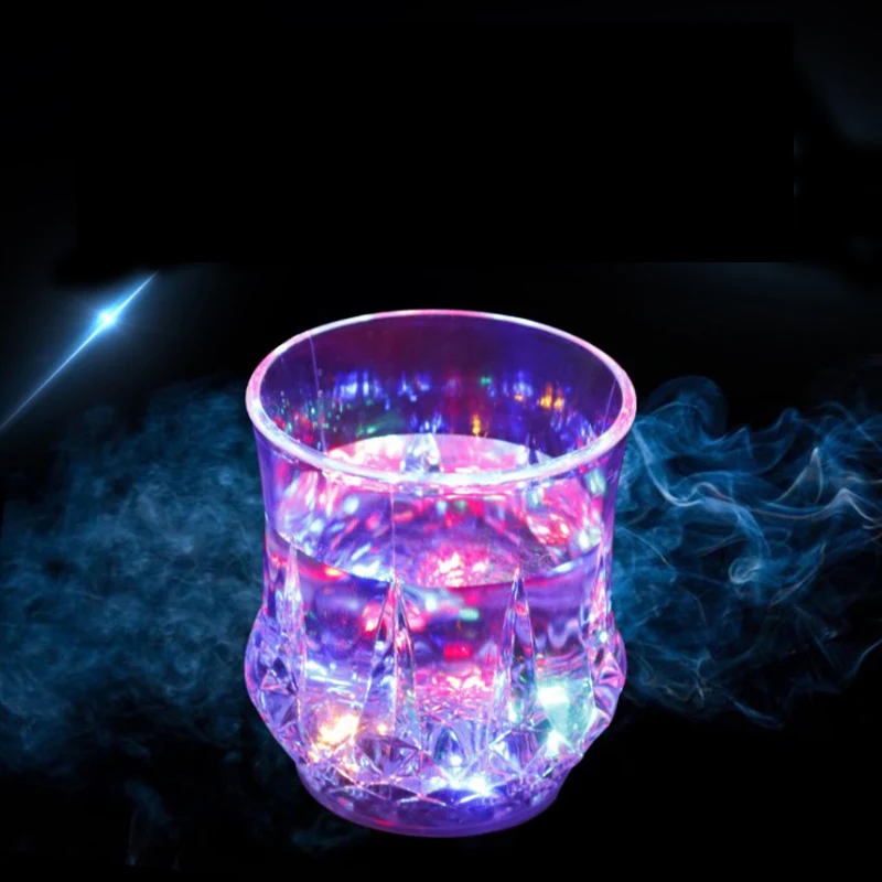 Creative Light Up LED Cups Automatic Flashing Drinking Cup Mugs Color Changing Beer Whisky Glass Cup For Bar Club Party Supplies