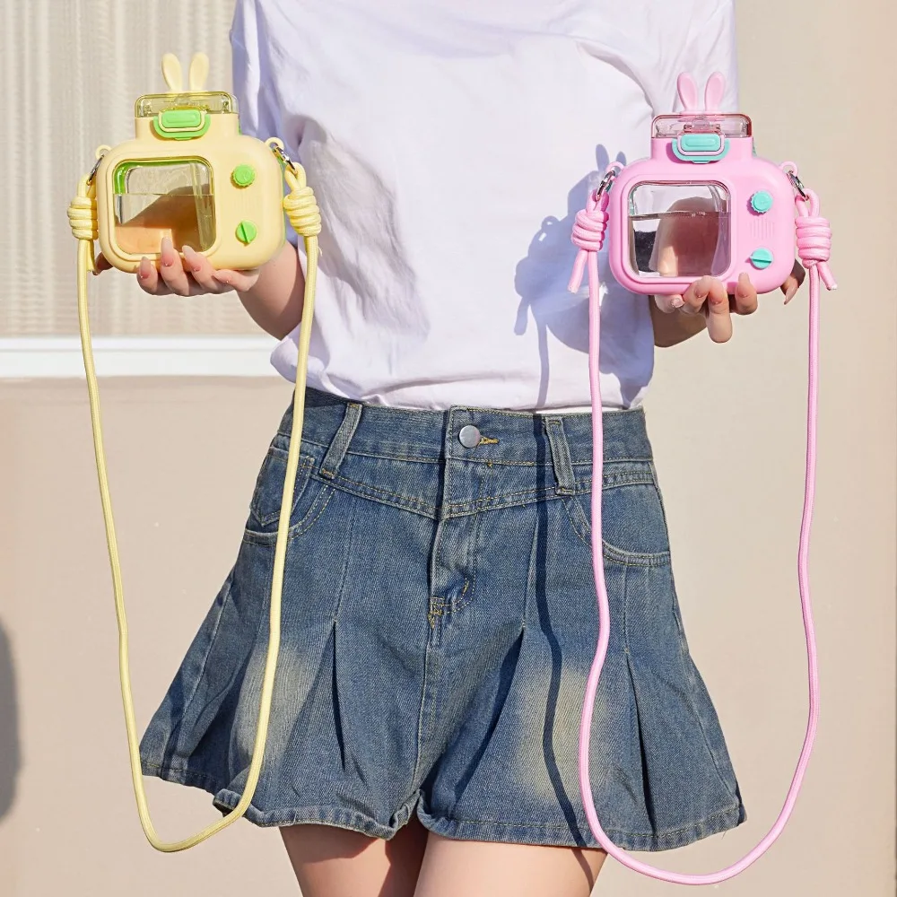 

Прочная 600 мл бутылка для воды с кроличьим телевизором, портативная пластиковая соломенная чашка для воды, большая емкость, анти-падающая чашка для питья, студенческий подарок для взрослых