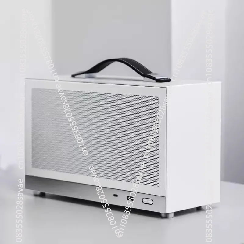 U3 Portable ITX Laptop Type-C Mini Desktop Computer Case Comes with A 3.0 Extension Cable in White