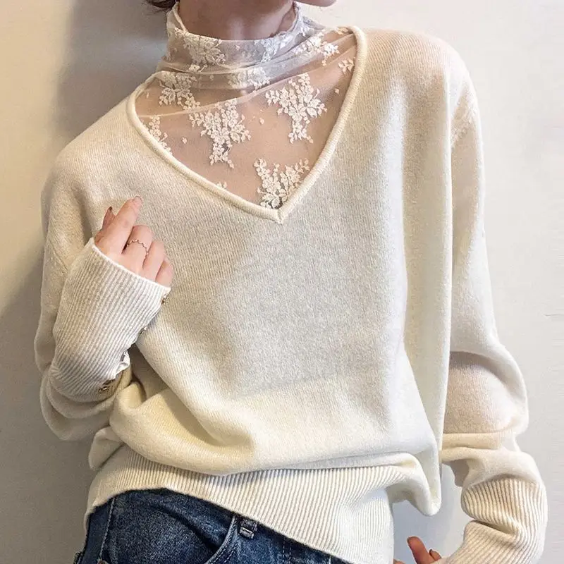Women's Double-faced Fleece Crew Neck Lace Mesh Spliced Long Sleeve Top For Autumn And Winter