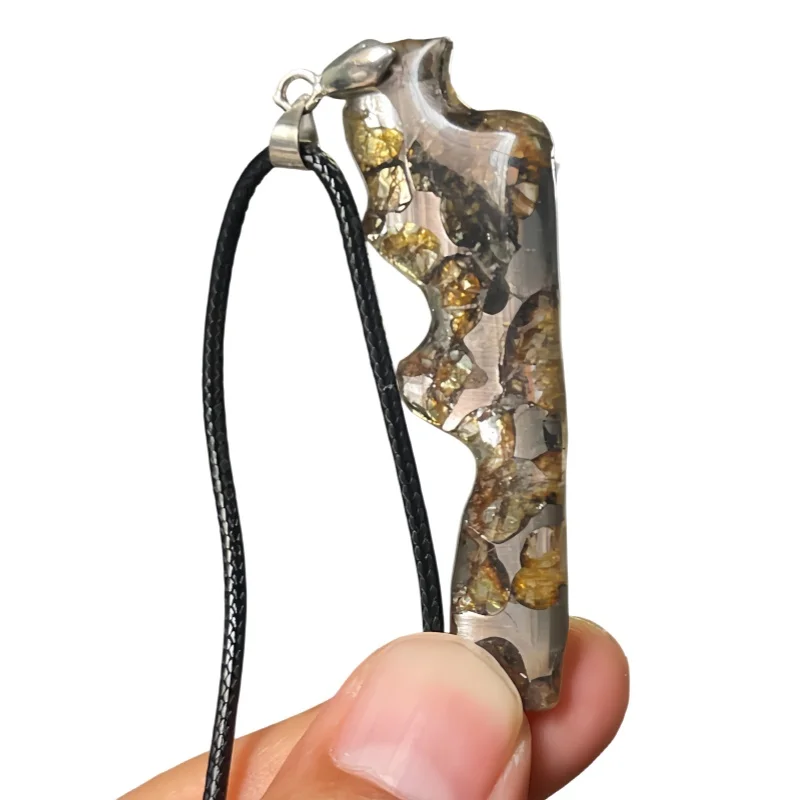4.2g Seymchan Olive Meteorite manual Pendant Olive Meteorite Natural Olive Meteorite Necklace Pendant Specimen Collection- LB132
