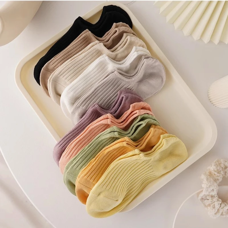 5 Pairs Of Women\'s Boat Socks Vertical Strip Solid Color Light Mouth Cream Invisible Socks