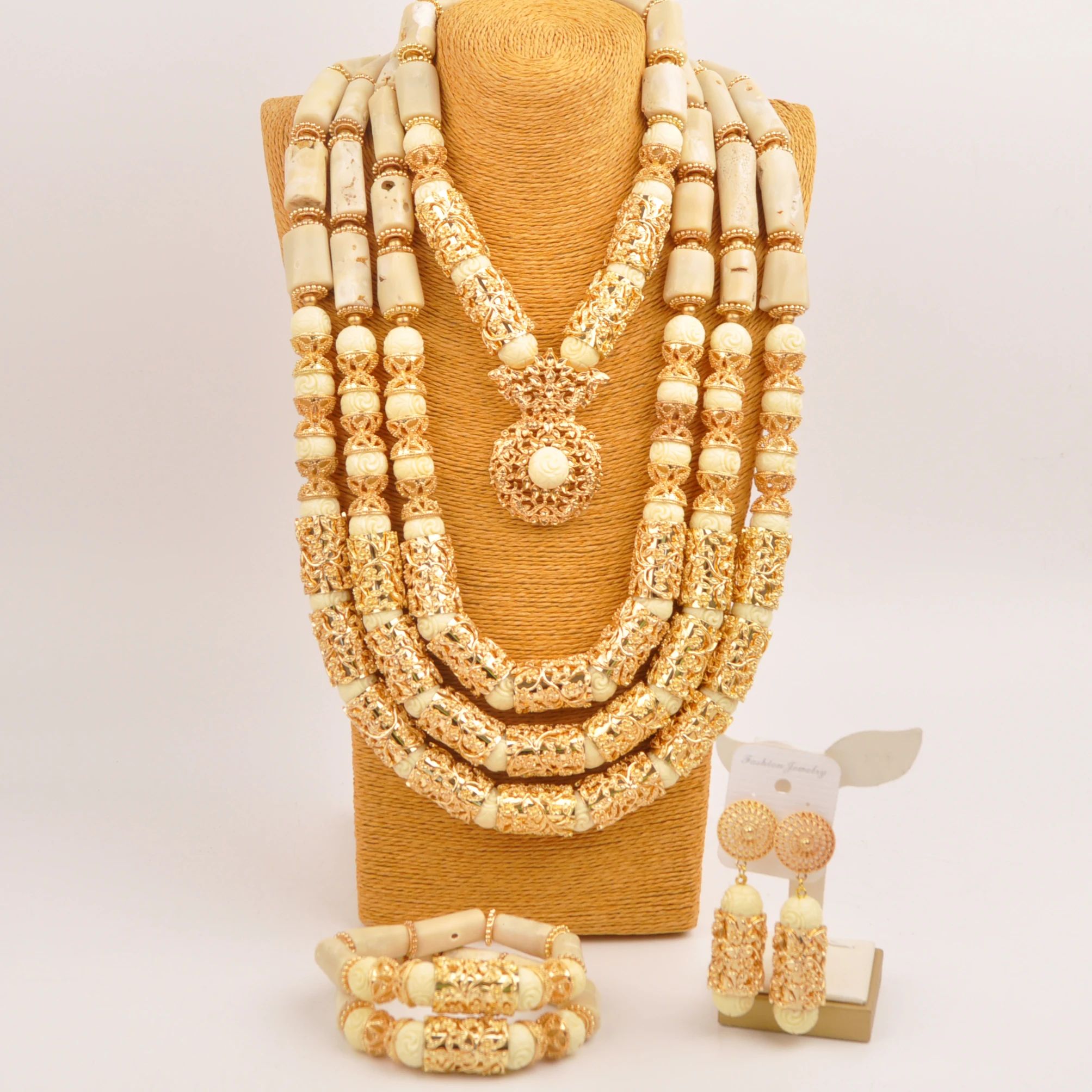 

Luxurious Natural White Coral Bead Bridal Jewelry Sets