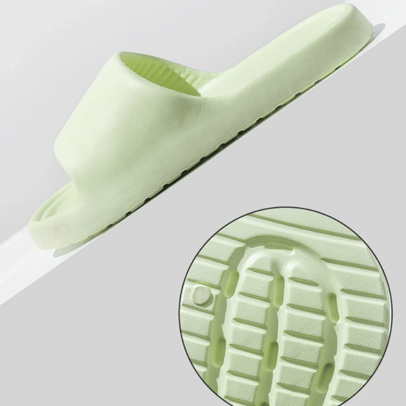 شباشب نسائية صيفية جديدة موديل 2025 بنعل ناعم للاستحمام الداخلي والخارجي شباشب للزوجين غير زلقة