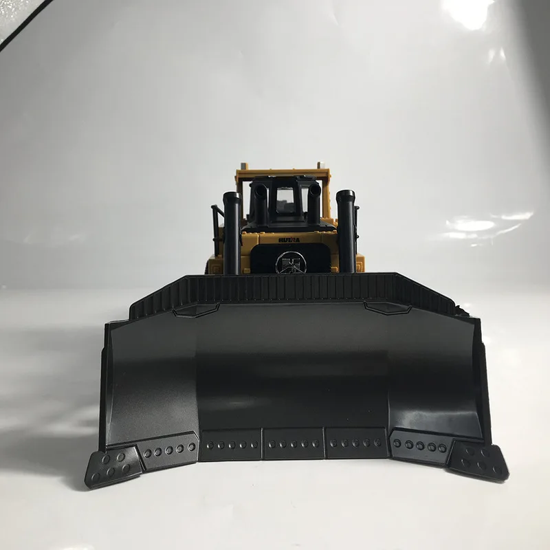 Huina New 664 Heavy-Duty Bulldozer Remote Control Bulldozer Engineering Vehicle Track Type Children'S Toy Shovel Birthday Gift