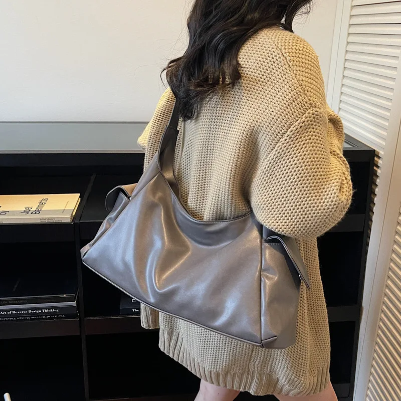 

2025 A/W Vintage Women's Tote Bag, Genuine Leather Large Capacity Multi-way Shoulder Crossbody Purse, Retro Chic Work Bag