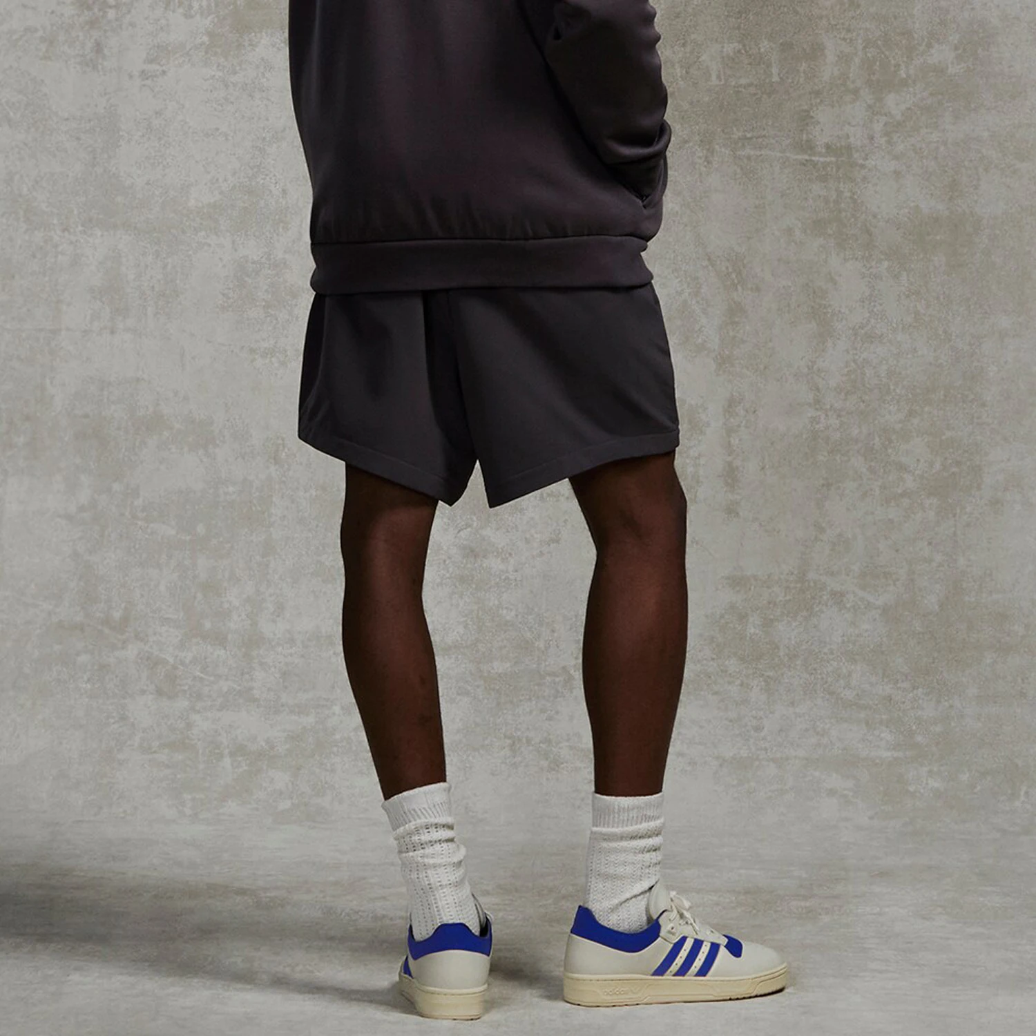 

Adidas genuine Originals Unisex Casual Basketball Shorts IW1628