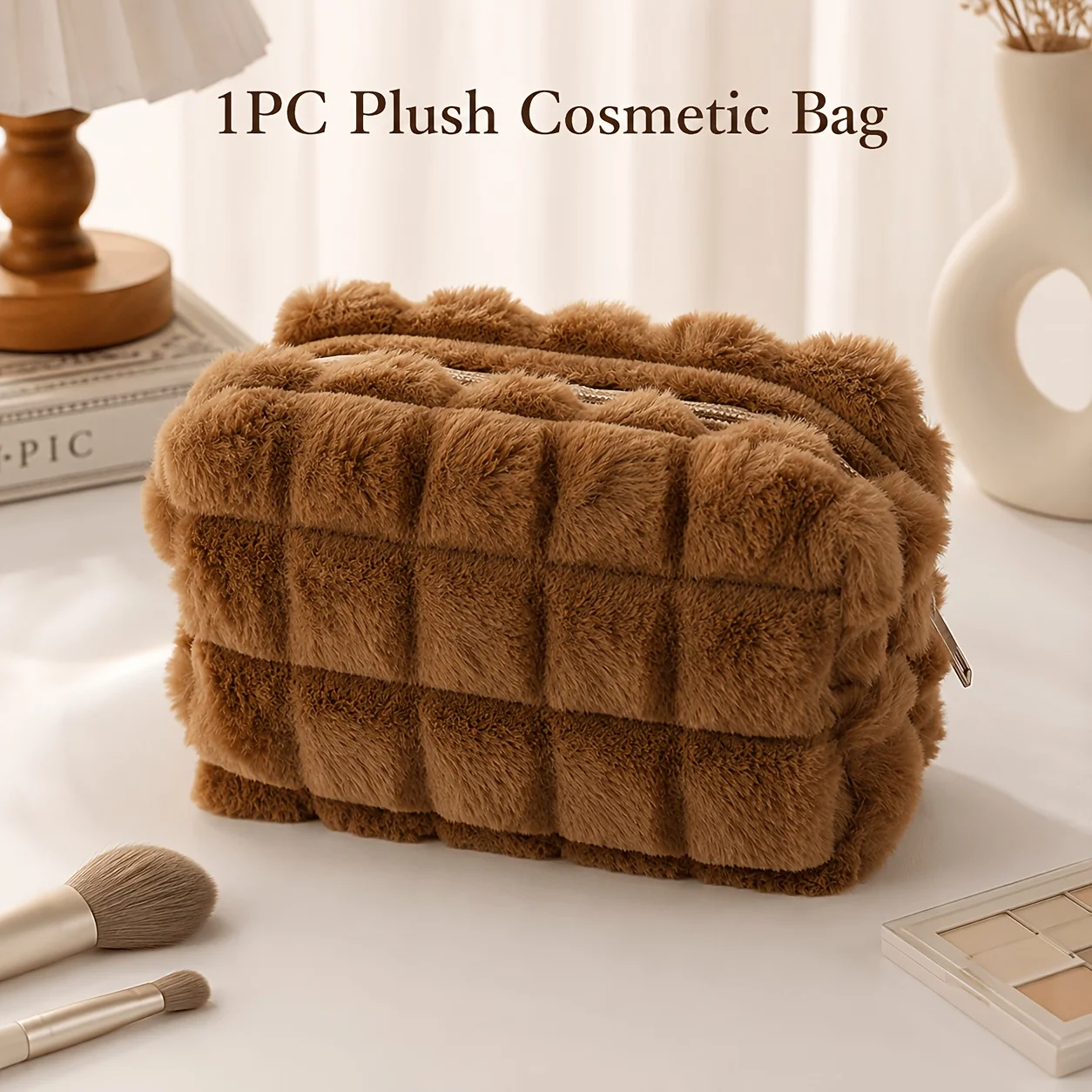 Plush Melard-Style Toiletry Bag That Can Hold Cosmetics, a High-Looking, Large-Capacity Embroidered Pencil Case