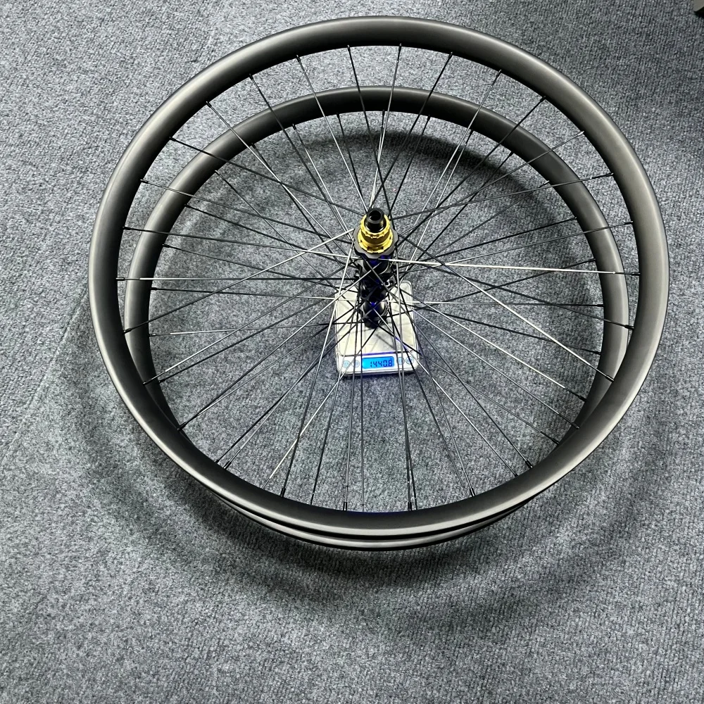 

Карбоновый колесный комплект для горного велосипеда 29er, ширина обода 30, 33, 35, 38 мм, высота обода 25 мм, асимметричный, XC, 36T Ratchet, бескамерный, безкронштейнковый, дисковый тормоз