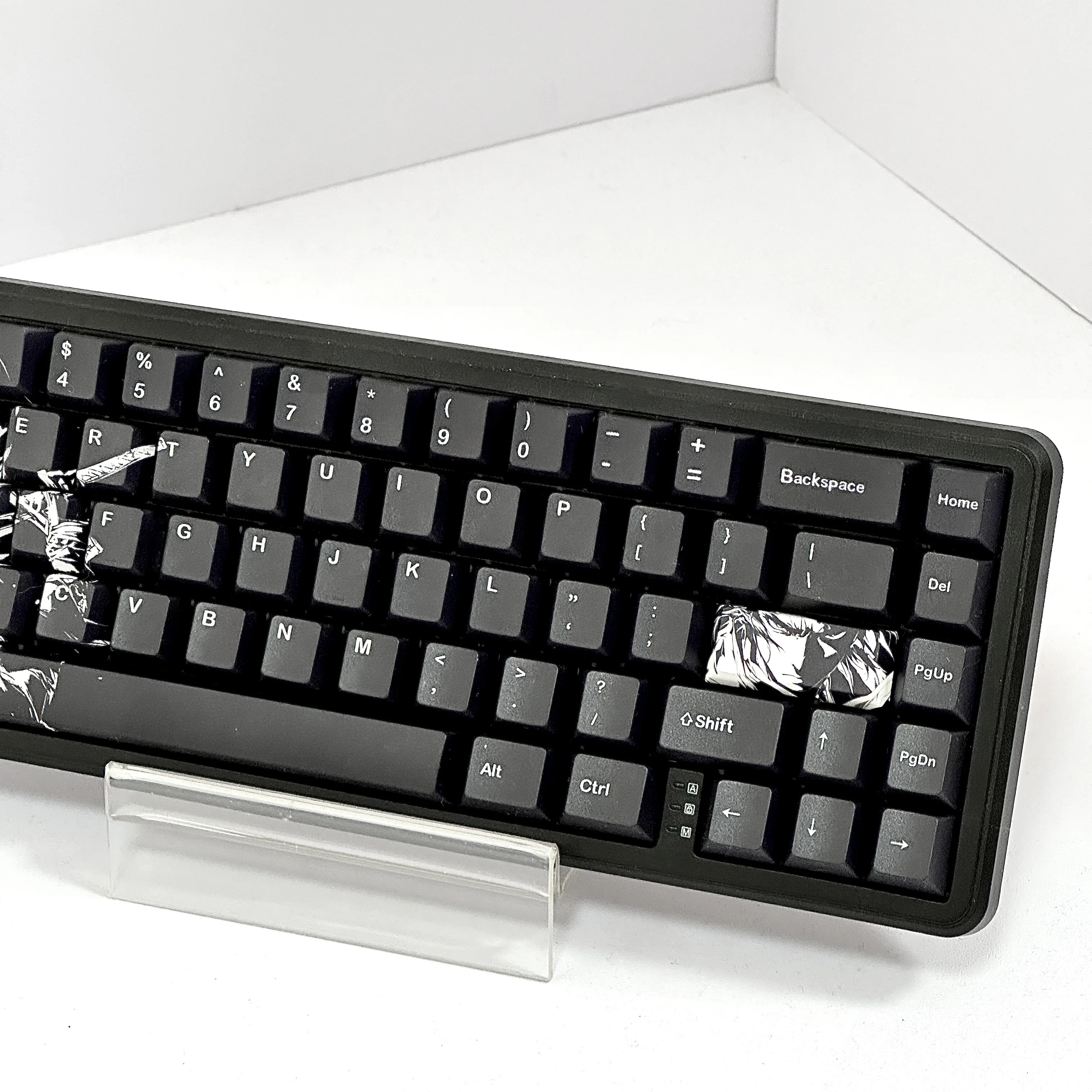 黒のキーキャップ、工場出荷時の高さに合わせて調整可能な 60/63/64/68 磁気軸キーボード昇華 PBT キーキャップ