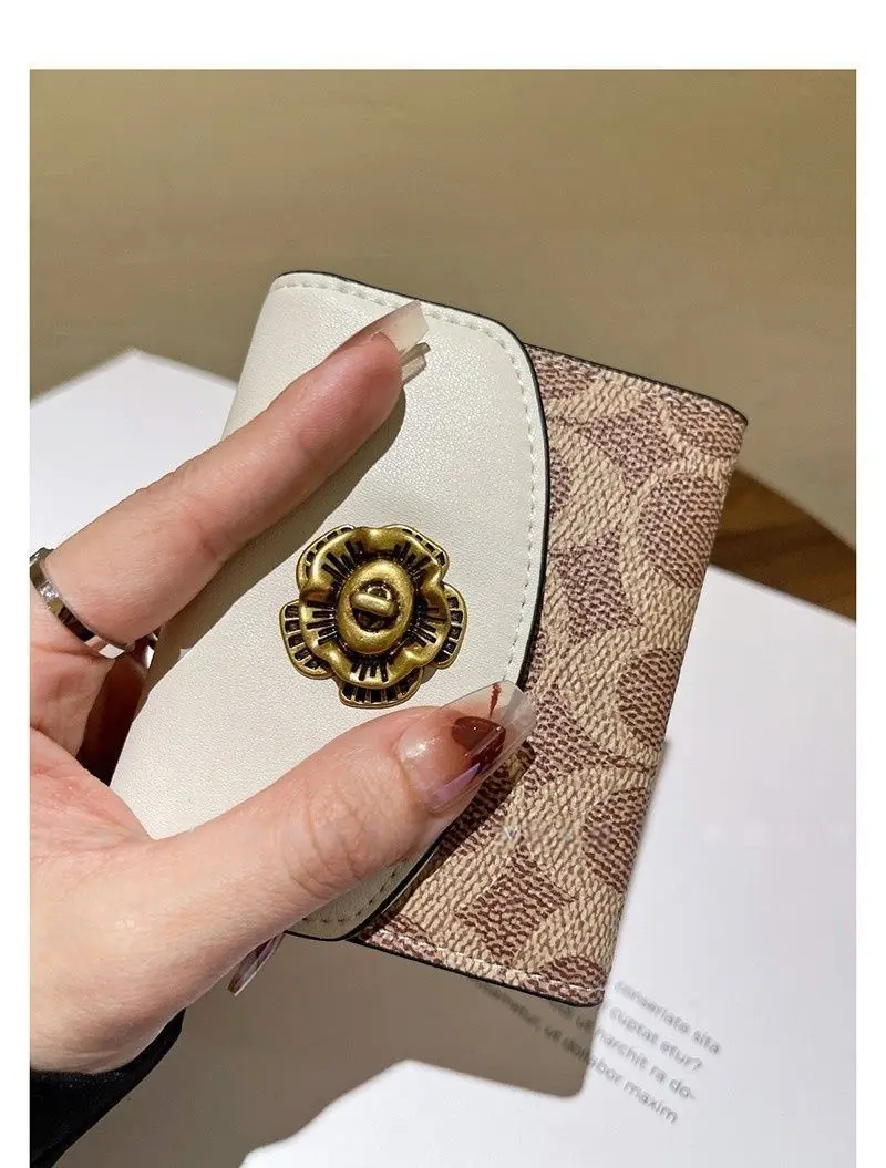 High End Camellia Organ Card Bag Exquisite Zero Wallet Multi Slot Light Luxury Retro Fashion Multi Functional Storage Wallet