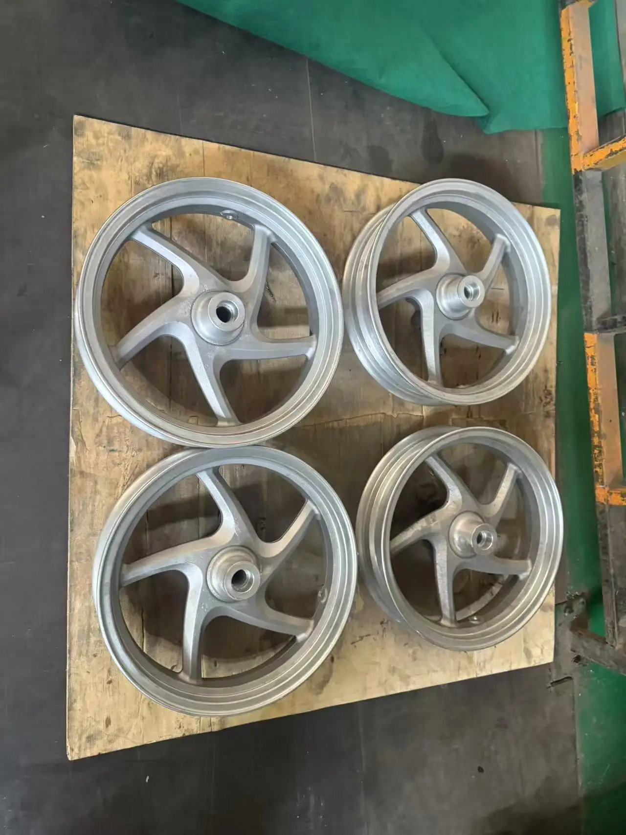 

Высококачественная ступица колеса для мотоцикла, совместимая с различными моделями