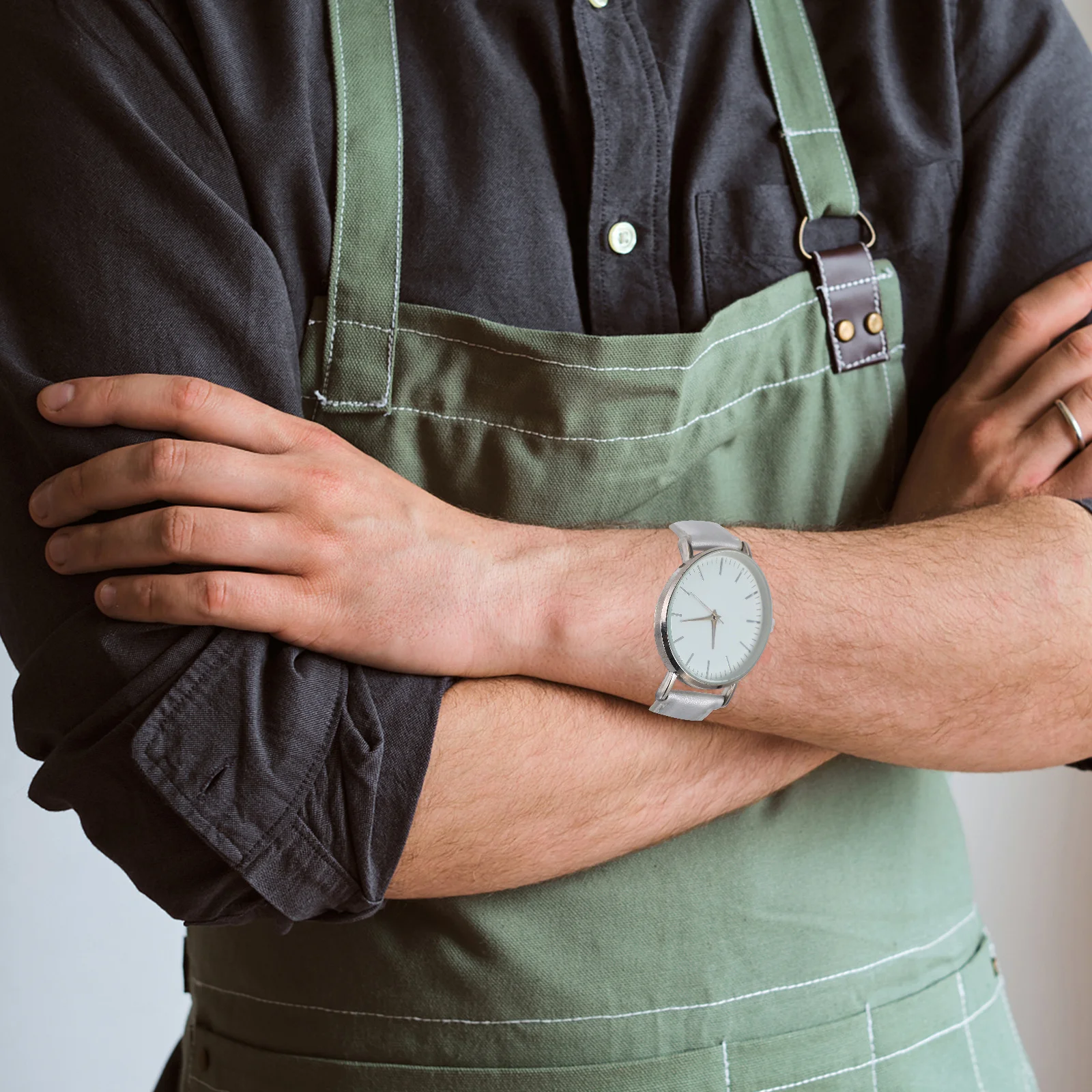 1 قطعة ساعات Pu للجنسين فضية اللون تصميم ريترو زجاج مقاوم للخدش دائم حركة كوارتز زوجين ساعة لعيد ميلاد #4