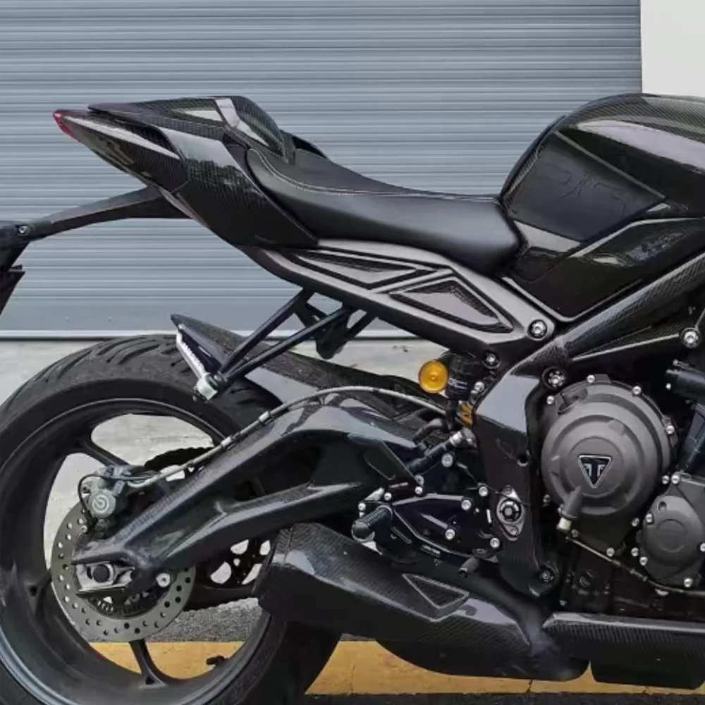 Suitable for Triumph Street Triple 765R RS 2017-2024 all carbon fiber rear fairing body frame cover