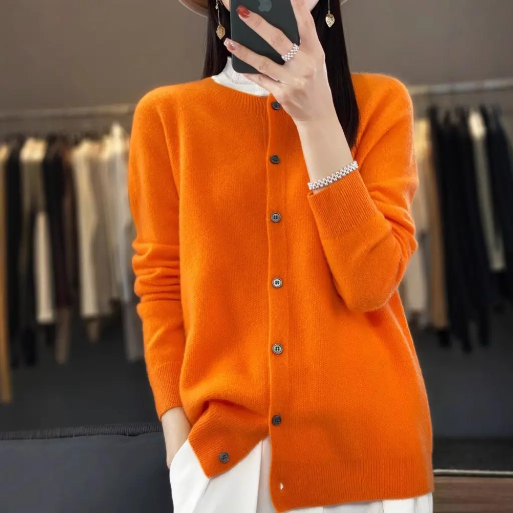 Indumento da donna di prima linea Cardigan lavorato a maglia Maglione di lana Dimagrante girocollo Top a maniche lunghe per l'autunno e l'inverno