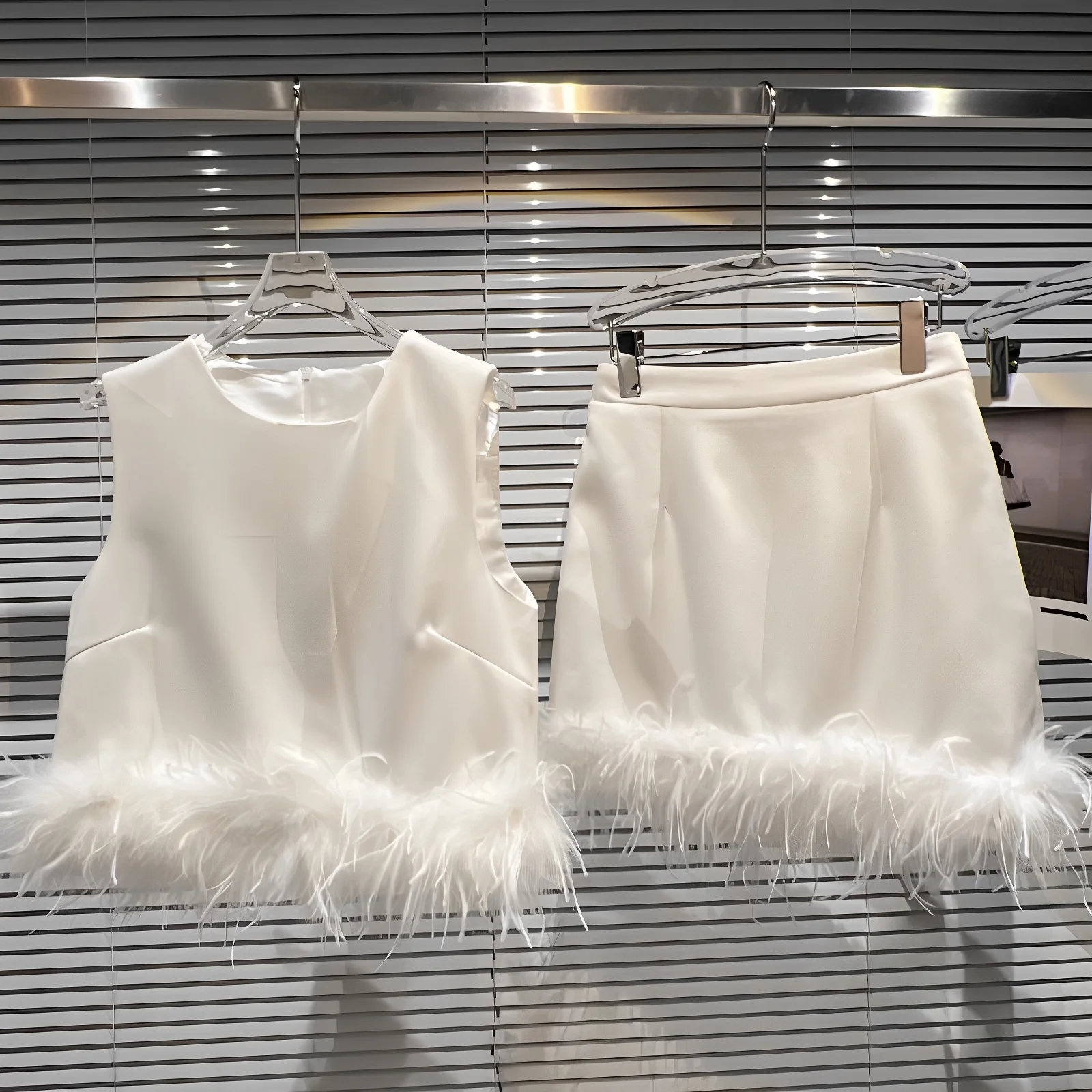 

Spring 2026 New Style Small Fragrance Wind Trimmed Jacket Vest Skirt Set High Waist Luxury Fashion Women's Two-Piece Suit