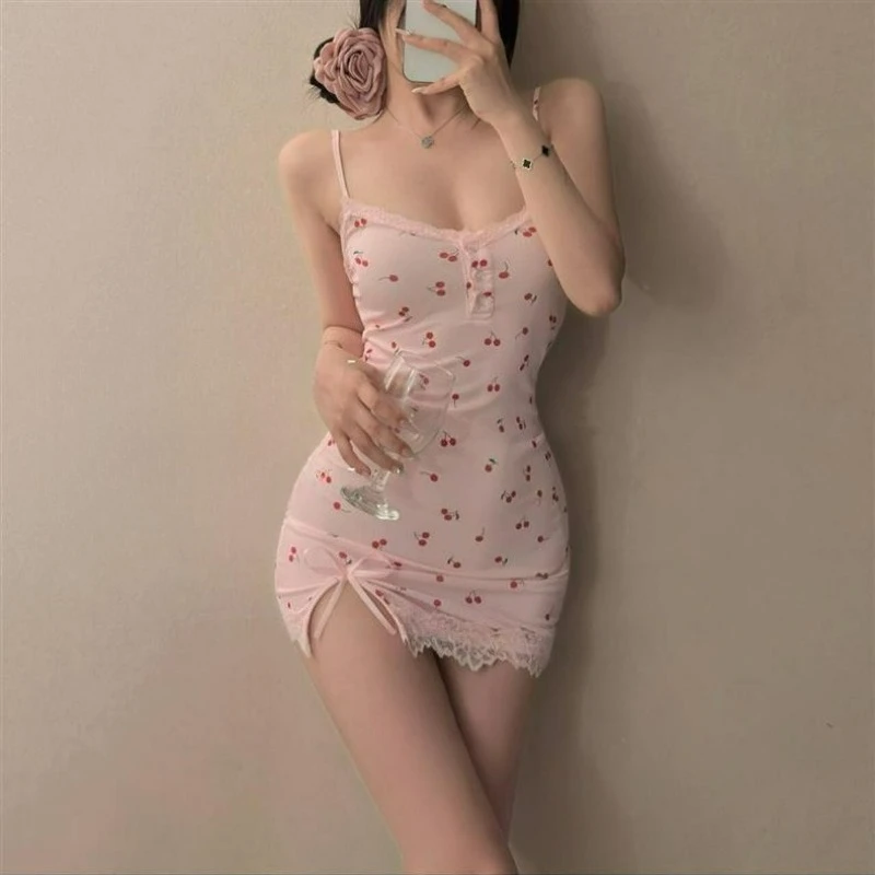 

Trendy Pink Cherry Print Dress Women's Cute Fitted Mini Nightgown Lace Trim Detail Spaghetti Strap Summer Style New Fashion Hot