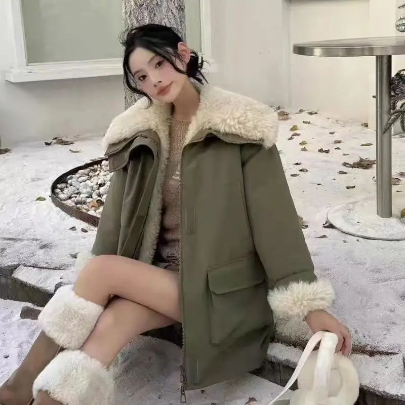 

Luxury Premium Quality Warmth Fur Lined Parka Winter Cargo Jacket Thickened Mid-Length Workwear Cotton Jacket for Women Zip Tops