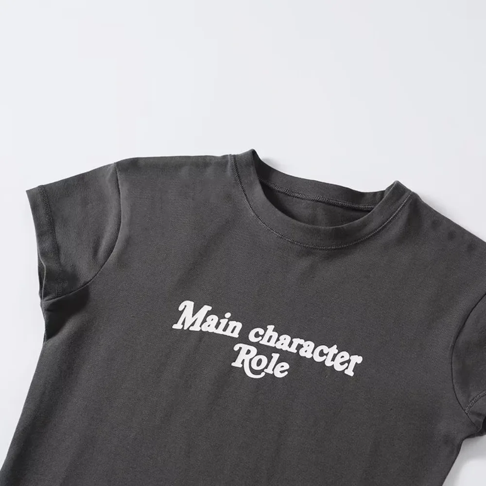 Stylish Contrasting Text T-shirts for Women Summer Slim Fit Printing Tees Elegant Round Neck and Dropped Armhole Sleeve T-shirts