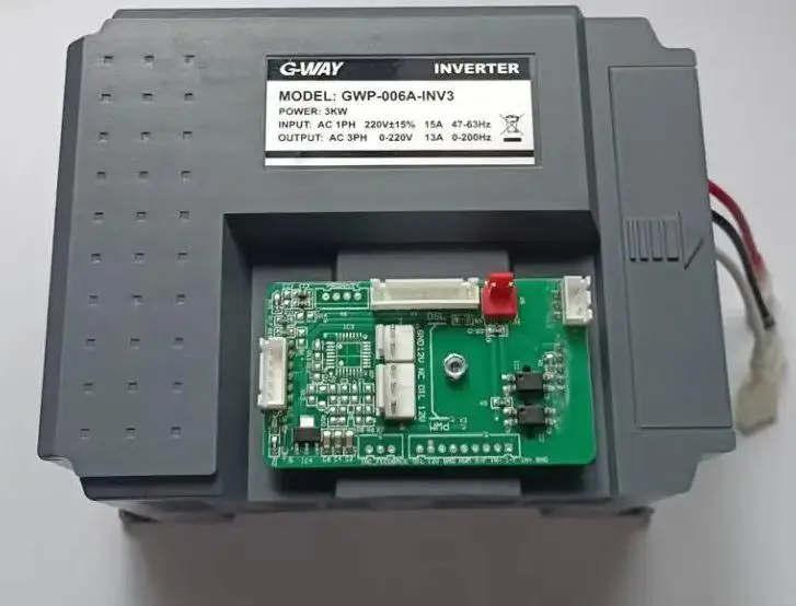 

Инвертор GWP-006A-INV3 3 кВт, 1 фаза переменного тока, 15 А