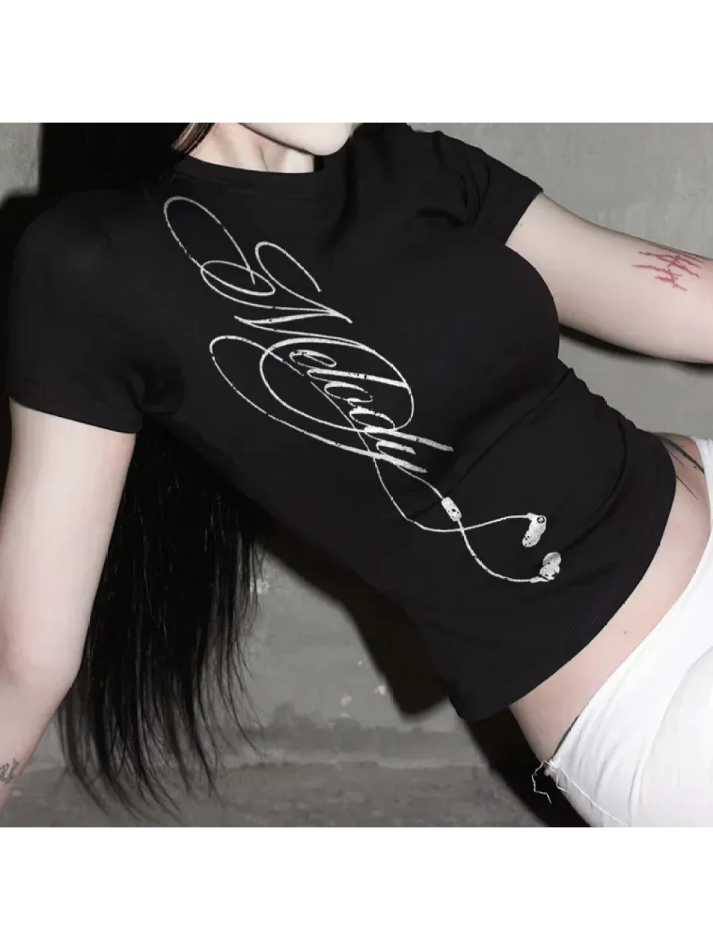 2026 new summer American retro music symbol letter print spicy girl slimming top punk trend fashion versatile niche subculture