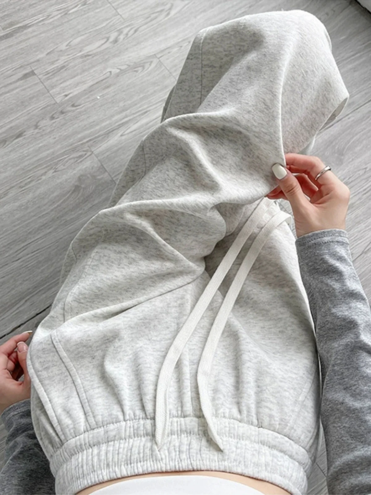 Szerokie spodnie damskie z wysokim stanem, proste, luźne, wyszczuplające spodnie dresowe, jesień 2024, nowe, zwiewne spodnie.