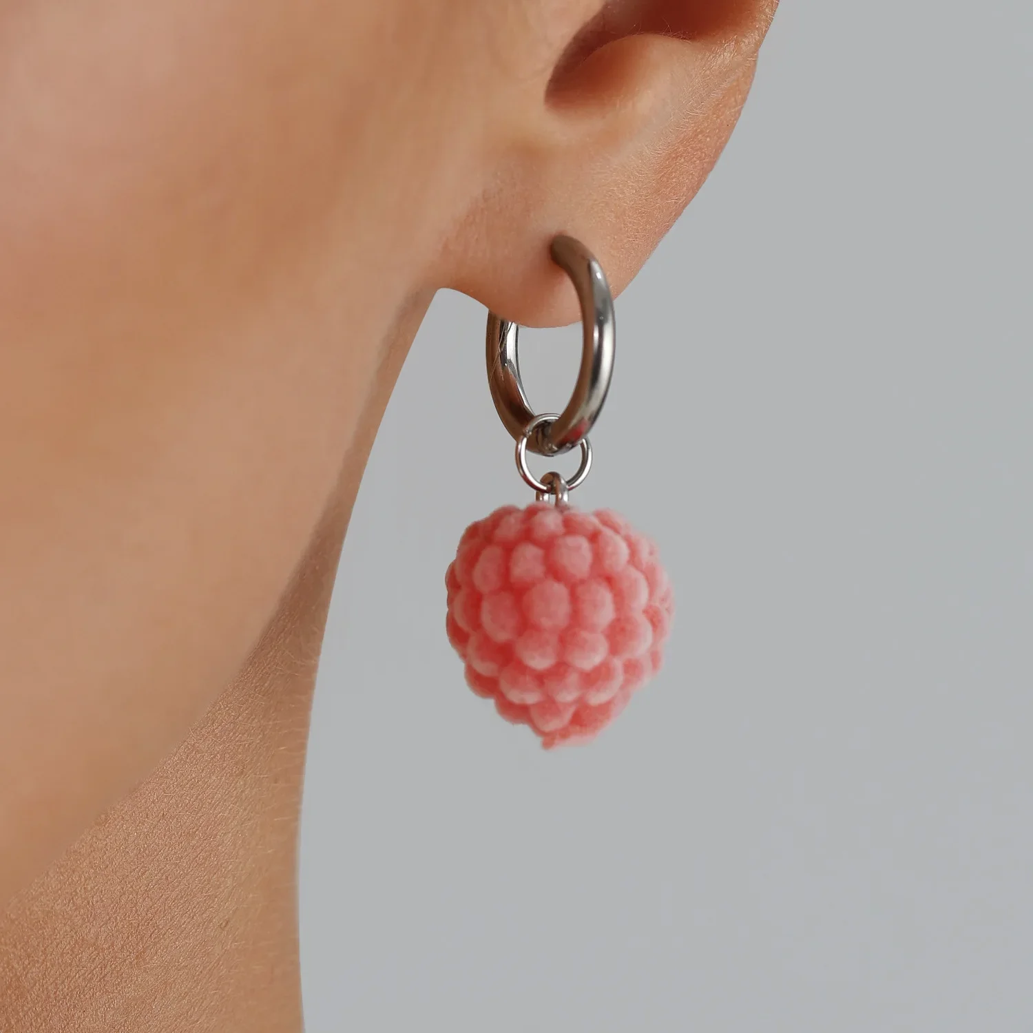 New Creative Sweet Pink Raspberry Simulated Pearl Earrings Necklaces for Women Exquisite Cute New Fashion Wedding Jewelry Gifts