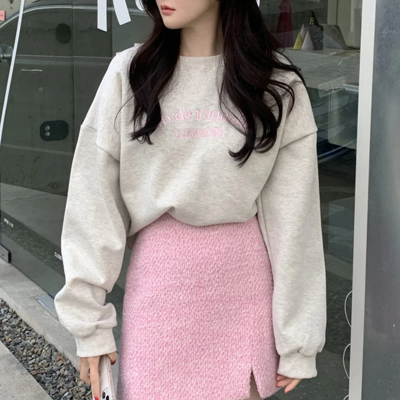 두꺼운 자수 레터 프린트 플리스 후드티 시크 심플 매치 긴팔 라운드넥 스웨트셔츠 여성용 가을 겨울