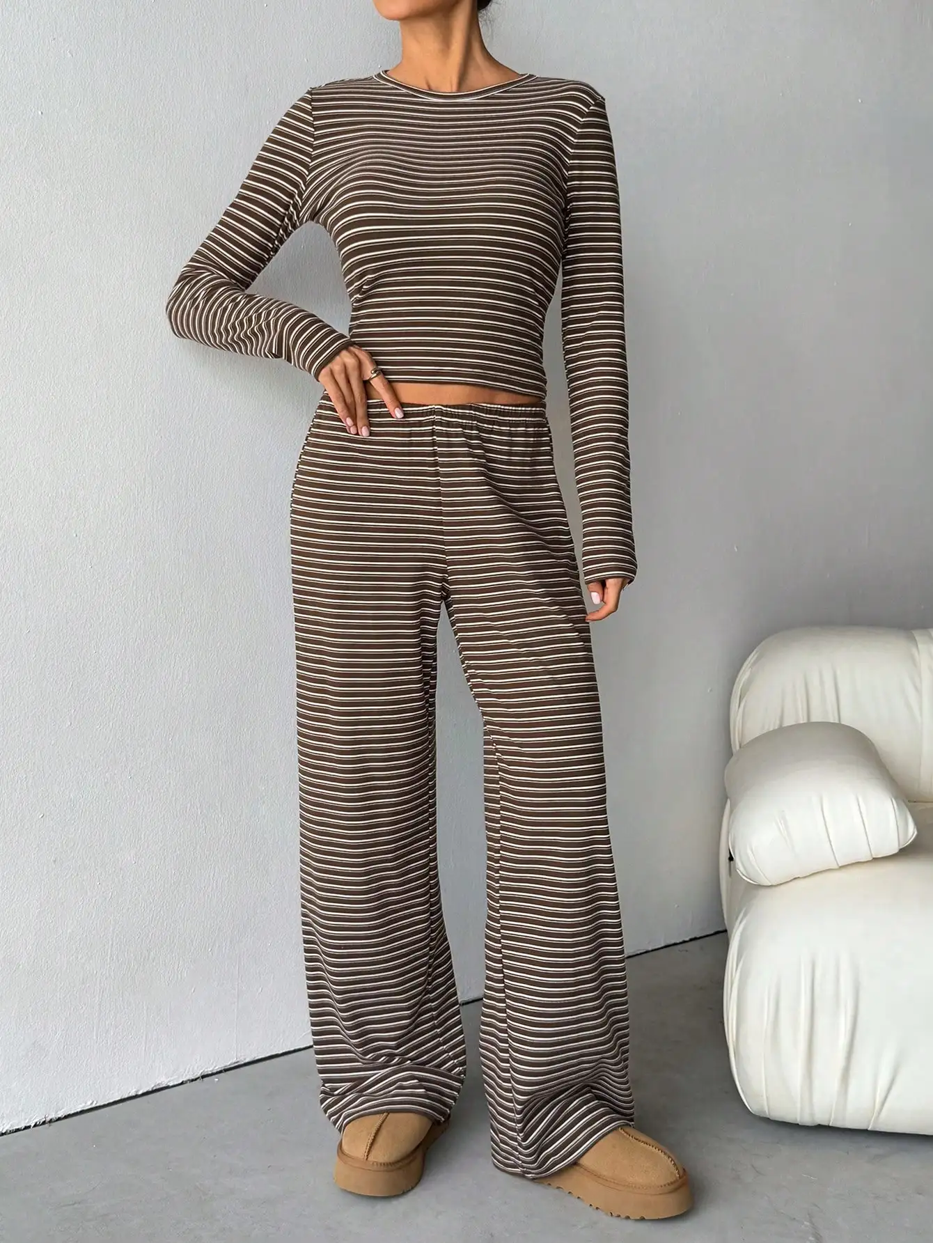 

Brown Striped Two Piece Set Women Casual Long Sleeve Crop Top And Loose Straight Leg Pants