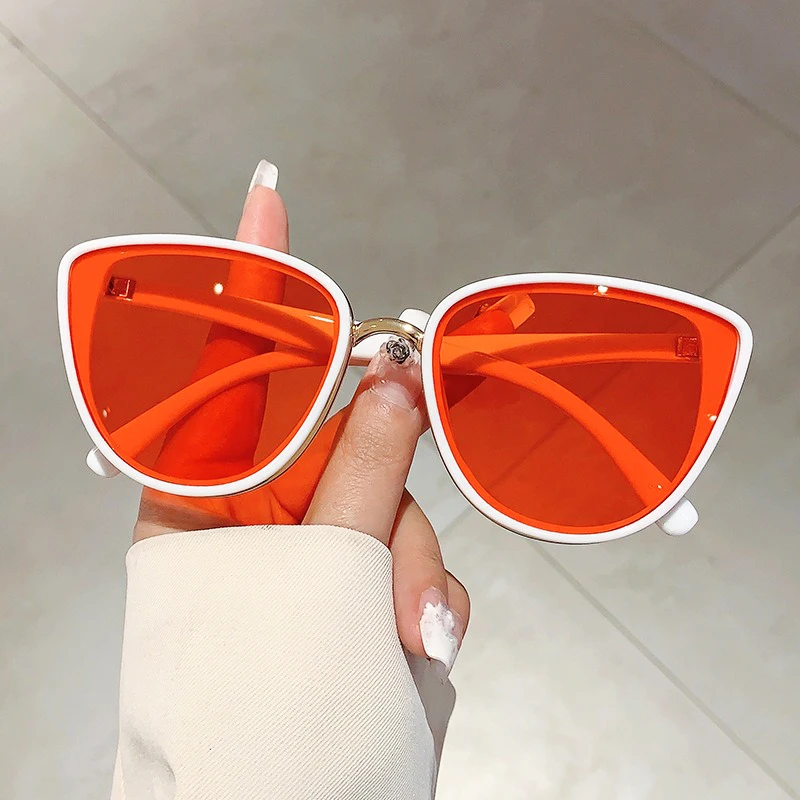 Luxury Brand Designer Vintage Sexy Ladies Cat Eye Sunglasses Women For Men Sun Glasses Trendy Punk Popular Mirror Pink Shades