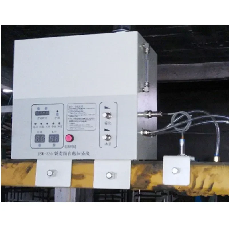 Nuovo completo completo Nuovo microcomputer sospeso Linea di spruzzatura Macchina automatica per rifornimento di catena Linea di verniciatura Macchina per iniezione di olio