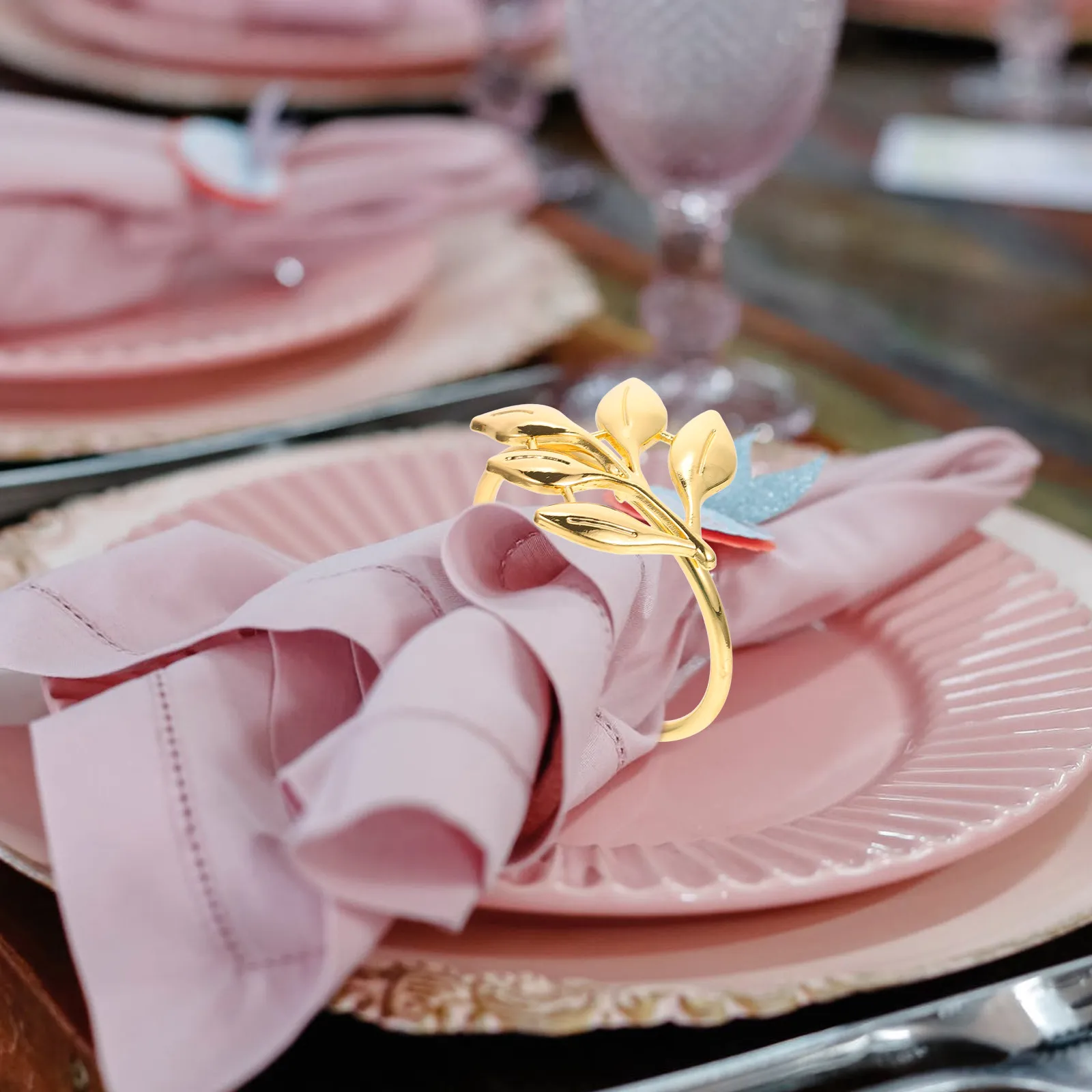 15Pcs Napkin Rings Eco-Friendly Electroplated Leaf Design Elegant Dining Table Party Decoration Stylish Napkin Buckles