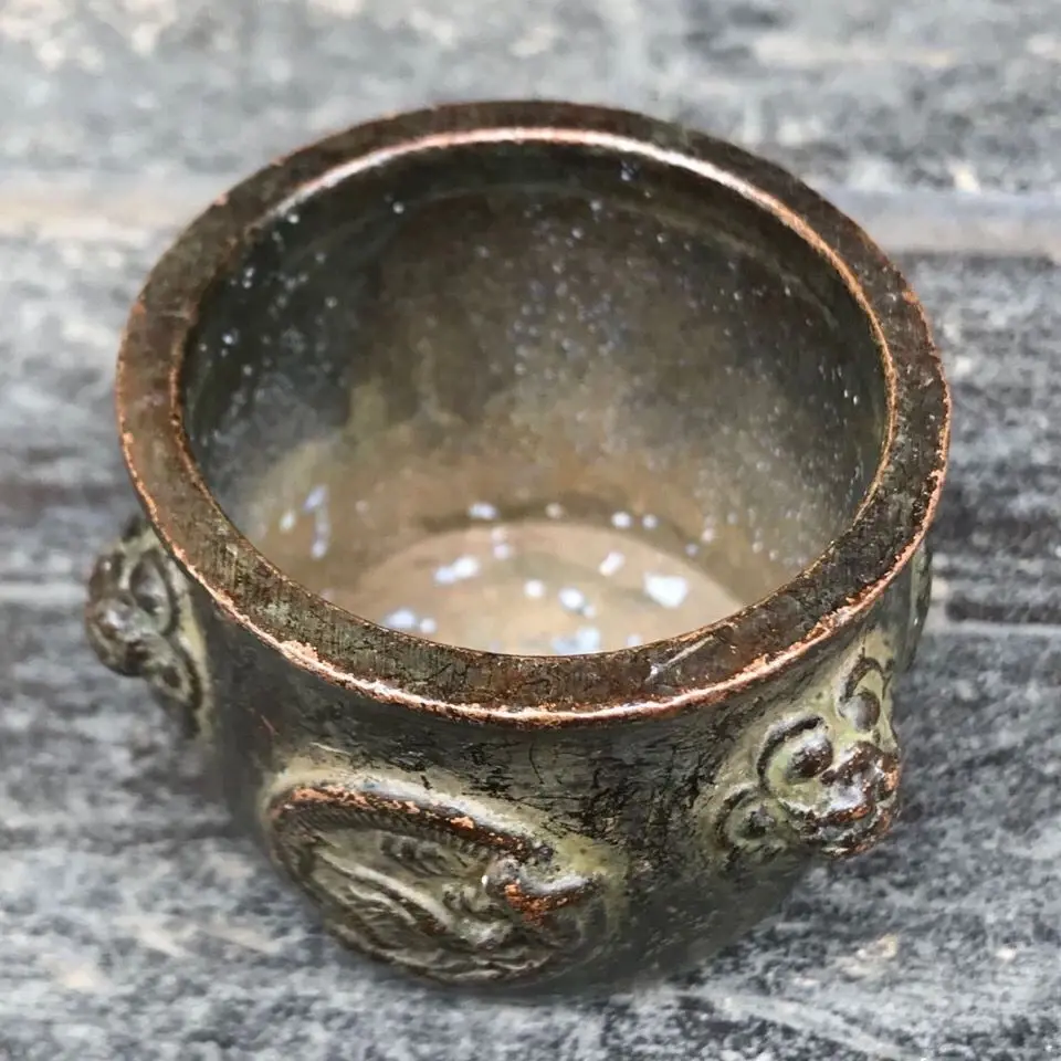 Bronze incense burner retro lion head Xuande secondhand household bronze  burner pen washing copper cylinder